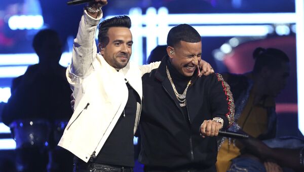 Despacito şarkısıyla bilinen Luis Fonsi ve Daddy Yankee - Sputnik Türkiye