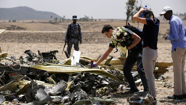 157 yolcuya mezar olan Etiyopya Havayolları'na ait yolcu uçağının enkazı - Sputnik Türkiye