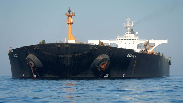 Cebelitarık'ta demirli İran petrol tankeri Grace 1  - Sputnik Türkiye