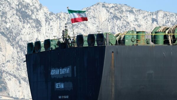 Adı 'Grace 1'den 'Adrian Darya 1'e çevrilen İran’a ait petrol tankeri - Sputnik Türkiye