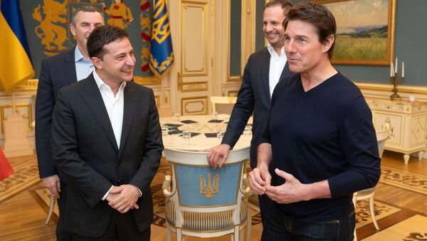 Tom Cruise, Kiev'de Ukrayna Devlet Başkanı Vladimir Zelenskiy tarafından kabul edilirken - Sputnik Türkiye