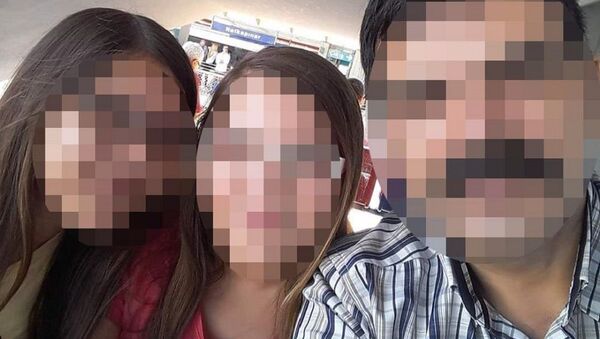 İkiz kızlarına cinsel istismardan yargılanan baba - Sputnik Türkiye