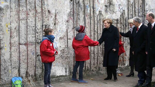 Angela Merkel-Berlin Duvarı - Sputnik Türkiye