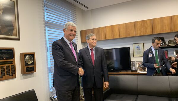 ABD’nin Ankara Büyükelçisi David Satterfield ile görüşen TBMM Dışişleri Komisyonu Başkanı Volkan Bozkır - Sputnik Türkiye