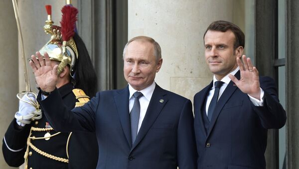 Emmanuel Macron ve  Vladimir Putin - Sputnik Türkiye