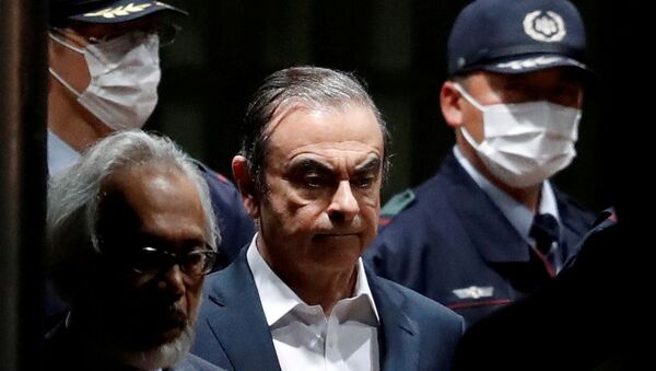 Japonya'da yolsuzluktan ev hapsinde tutulduğu sırada Lübnan'a kaçmasıyla gündeme gelen eski Renault-Nissan CEO’su Carlos Ghosn - Sputnik Türkiye