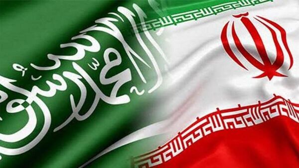 Suudi Arabistan - İran bayrak - Sputnik Türkiye