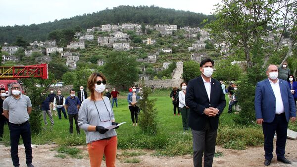Muğla'nın Fethiye ilçesinde, sondaj yöntemi ile jeotermal kaynak arama faaliyeti yapılacağı iddiasına vatandaşlar tepki gösterdi. - Sputnik Türkiye
