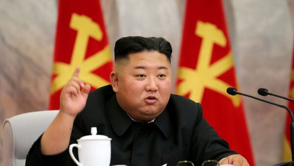 Kuzey Kore lideri Kim Jong-un, nükleer cephaneliğin güçlendirilmesi konulu toplantı düzenledi - Sputnik Türkiye